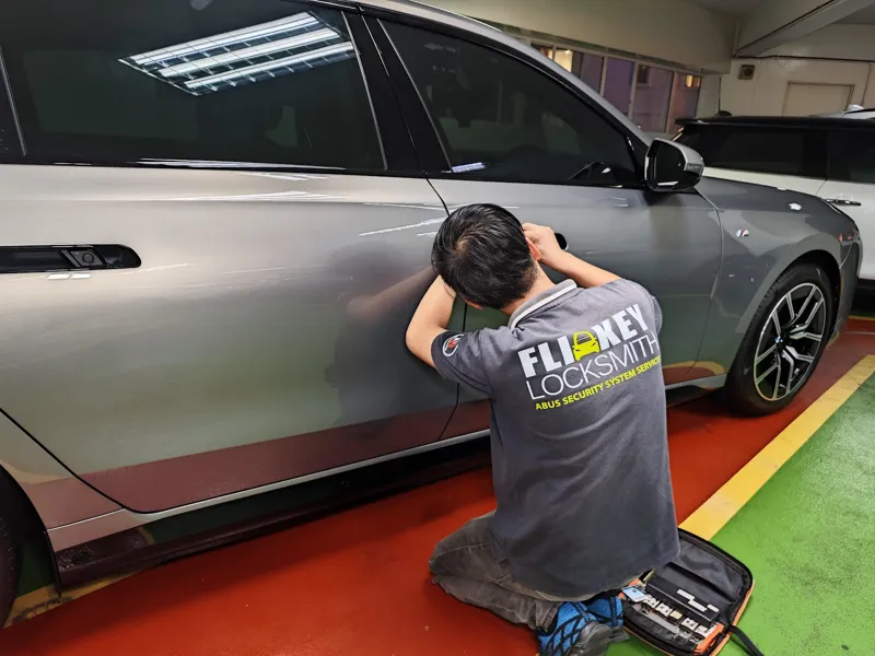 Automobile Unlocking